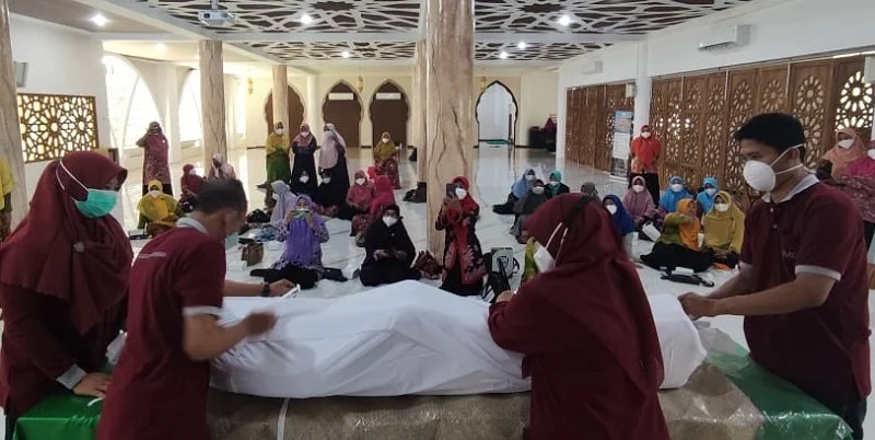 Jangan Lengah dan Takut, Pemulasaraan Jenazah di Masa Pandemi
