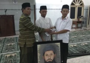 Pelukis Ini Menginfakkan Lukisannya untuk Dana Kemanusiaan Palestina