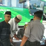 Diperiksa di Perbatasan Jatim-Jateng: Disuruh Isi Buku Tamu Polisi dan Difoto Bersama, Kisah Rombongan Bangkalan ke Aksi Bela Islam III