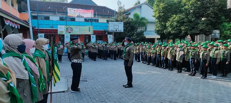 Kwarwil HW Kejutkan Pelantikan Kwarcab Kebomas 