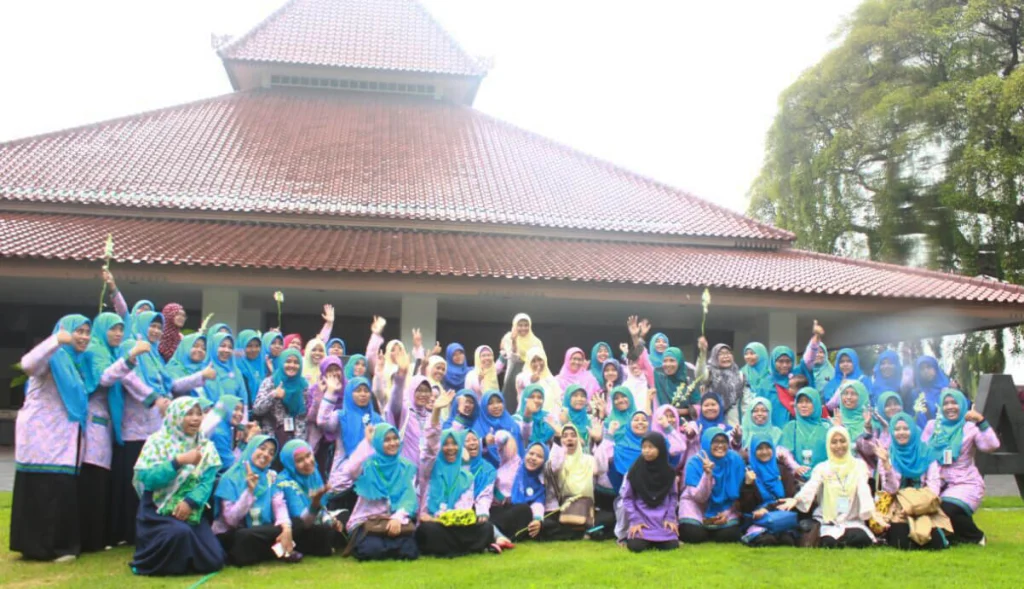 Di Pendopo yang Unik dan Asri Itu, Nasyiah Menjawab Tuntas Tantangan Bupati Banyuwangi