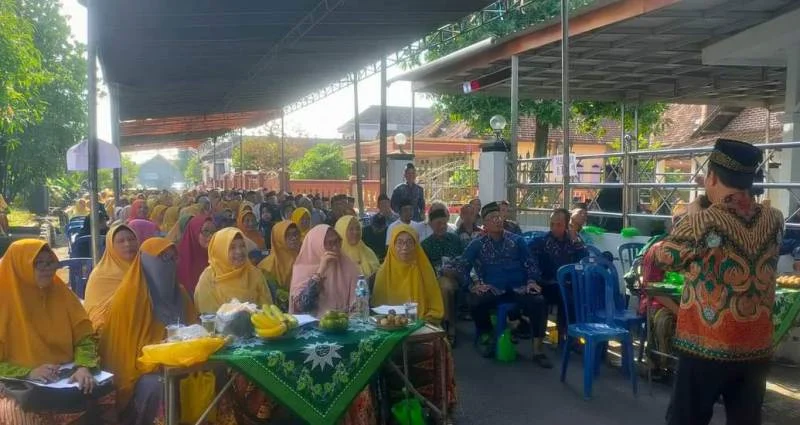 Kajian Fajar Timur Galang Dana Relokasi SMP Mudelta