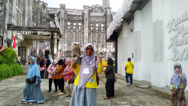 Kunjungi The Heritage Palace Solo, Ini Kesan Penggembira PCM GKB Gresik