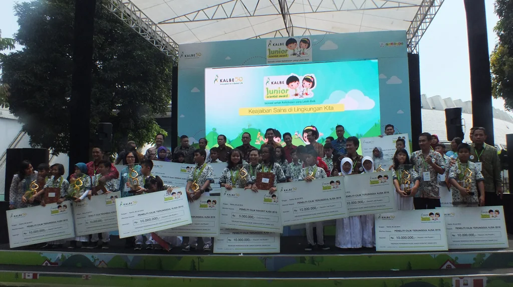 Dua SD Muhammadiyah Gresik  Juara Lomba Karya Sains Nasional KJSA 2016