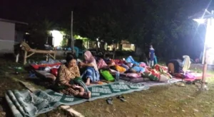 Gempa Terbesar di Bawean, Warga Tidur di Tanah Lapang