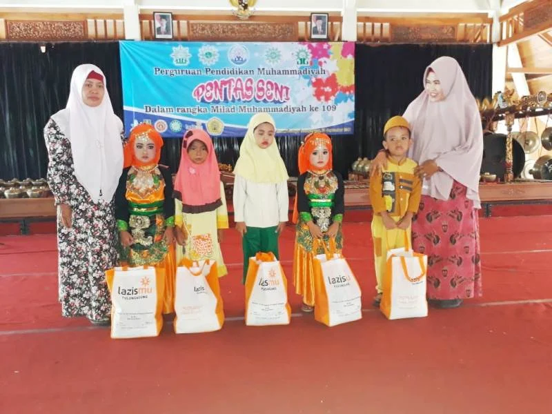 Perguruan Muhammadiyah Tulungagung Gelar Pentas seni