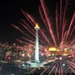 Jelang Pergantian Tahun Baru Masehi: Hantu Degradasi Moral dan Pola Hidup Boros