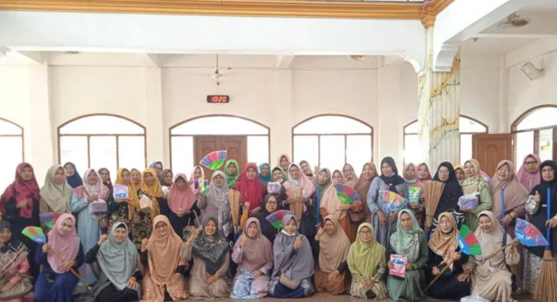 Gerakan Perempuan Mengaji PCA Balongpanggang Hujan Doorprize