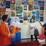 Saat Foreigner Jepang Tertarik Rak Komik Perpustakaan Spemdalas