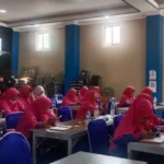 Dipaksa Hanya Lima Menit, Judul Berita Itu Bikin Tawa Peserta