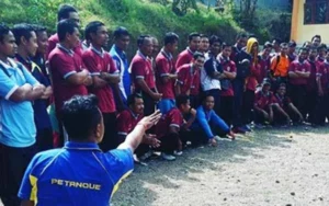 Petanque, Cabang Olahraga Asal Perancis Diperkenalkan pada Guru Penjasorkes Muhammadiyah Se-Lamongan