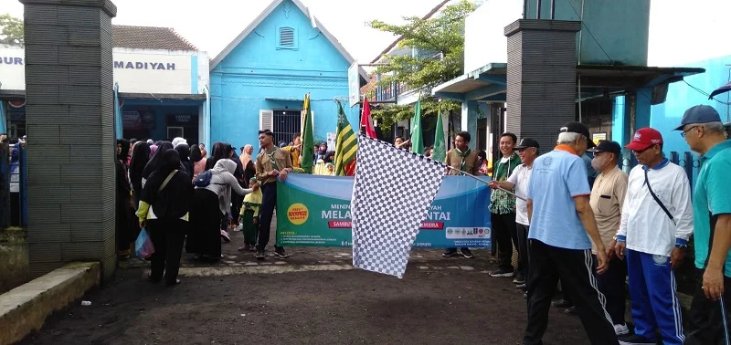 Meriahkan Muktamar, Muhammadiyah Jatiroto Adakan Jalan Sehat