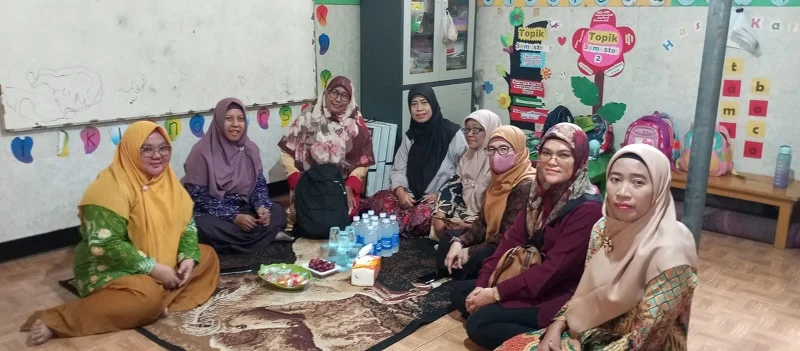 Keren! Guru Membuat Model Pembelajaran Berbasis Sampah Daur Ulang
