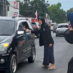 Organisasi Ponpes Al-Aqsho Berbagi Takjil Hasil Patungan