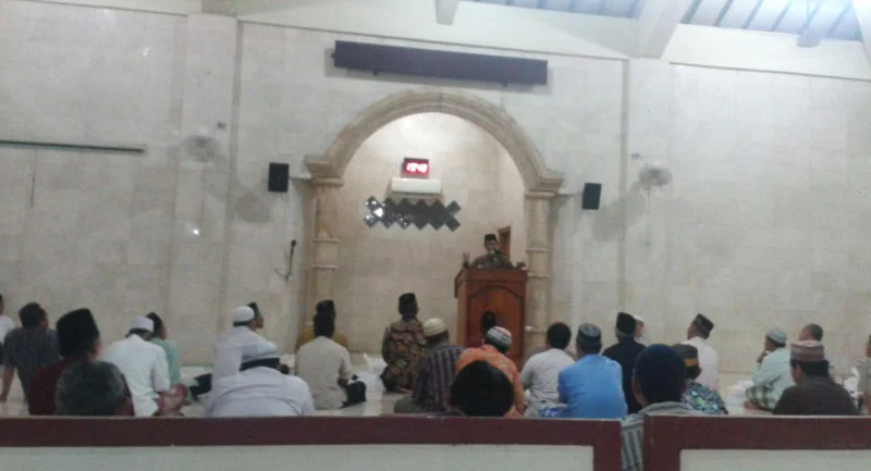 Kunci Kesalehan Spiritual-Sosial: Lakukan dan Hindari 3 Hal Berikut