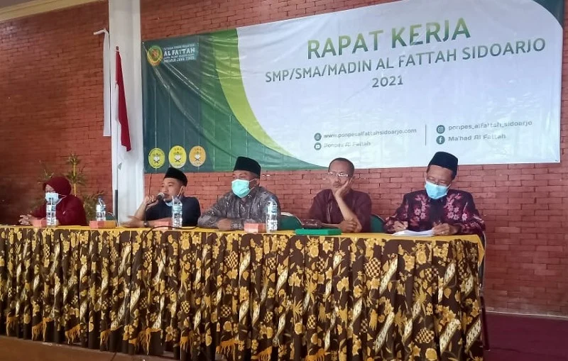 Ponpes Al-Fattah Sidoarjo Raker Susun Buku Pedoman