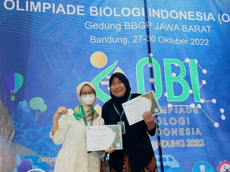 Buku Kedokteran Antarkan Ruri Juara Olimpiade Nasional