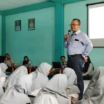 Pembekalan Praktik Kerja, Sekolah Hadirkan Pengusaha