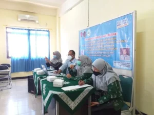 Dosen Umla Latih Konseling Kader BIKKSA