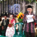 Kenapa Puisi Tokoh Legendaris Muhammadiyah Ini Bikin Pengantin Semakin Bahagia?