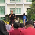 Puisi Demonstran di Depan Pemkab Lamongan