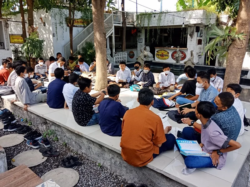Asyiknya Quran Day Siswa Spemdalas dengan Nuansa Outdoor