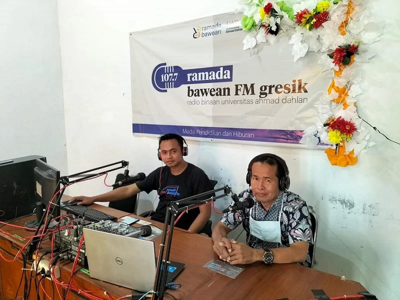 Lomba Penyiar Radio Ramaikan Milad Ke-8 SMK Muda Bawean