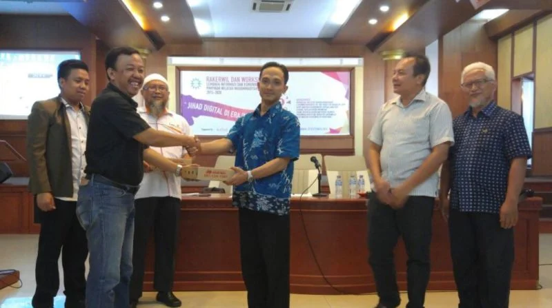 Ternyata, Menulis Berita Butuh Rukun Iman