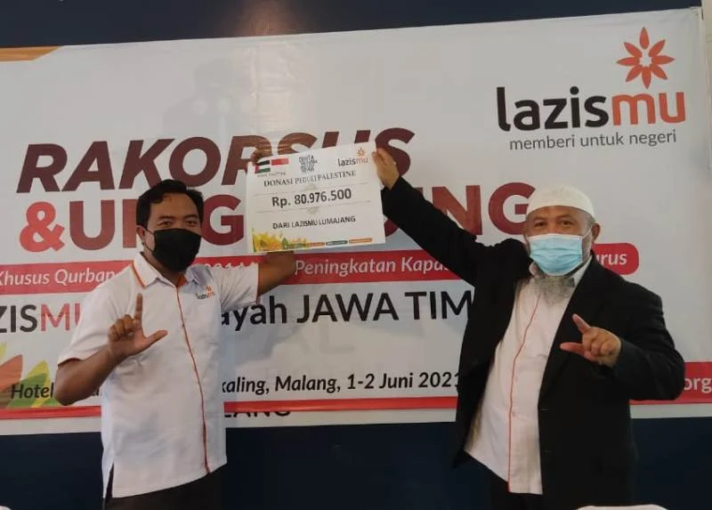Lazismu Lumajang Serahkan Donasi Palestina Rp 80,9 Juta