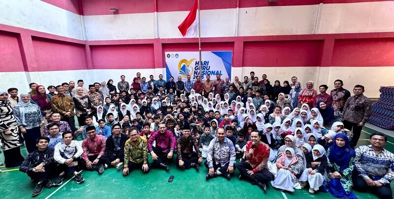 Semarak HGN di Sekolah Indonesia Cairo: Wamen Atip Tekankan Keteladanan Guru sebagai Kunci Pendidikan Bermutu