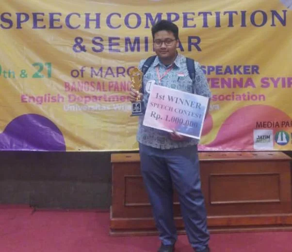 Bahas Wayang, Siswa Ini Juarai Pidato Bahasa Inggris