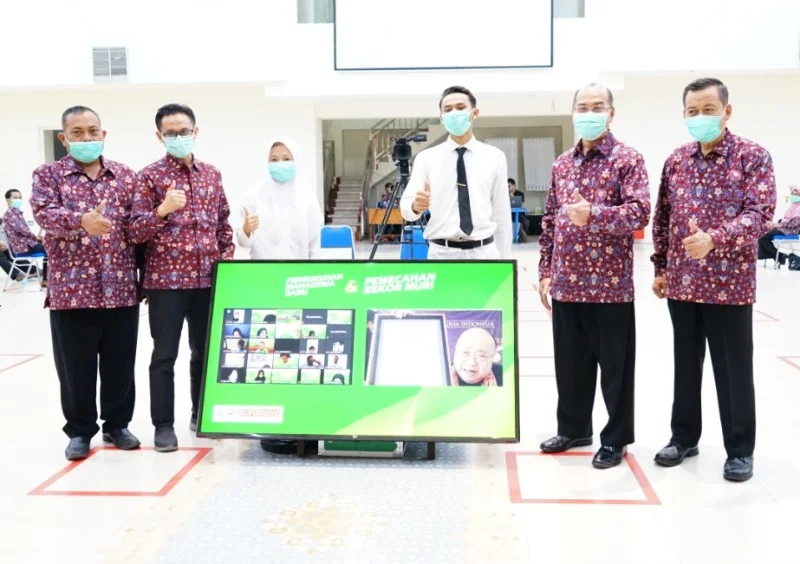 Rekor MURI Diraih UMSurabaya untuk Digital Movement Bantu Lansia