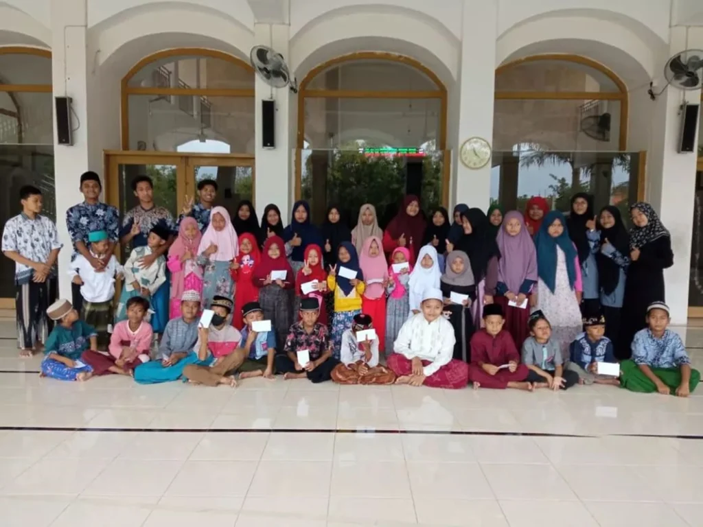 Remas Muhammadiyah Ujungpangkah Peduli Anak Yatim