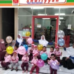 Acara Belanja, Siswa Malah Ingin Renang  