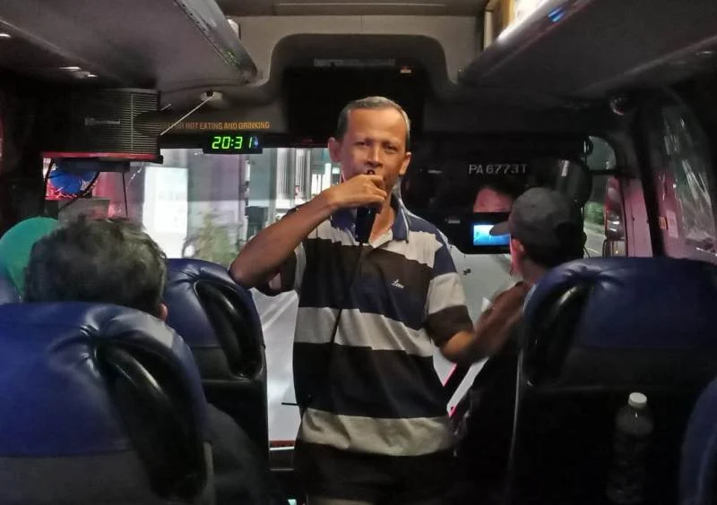 Kultum Malam dalam Perjalanan Bus Singapura, Ada Cerita Menarik