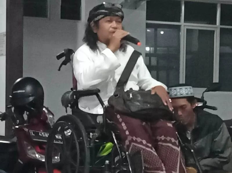 Rocker Ceramah Godaan Setan di Begandringan PCM Pandaan
