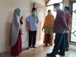 Tinjau SD Aisyiyah Jombang, Dapat Kejutan Tanah Wakaf