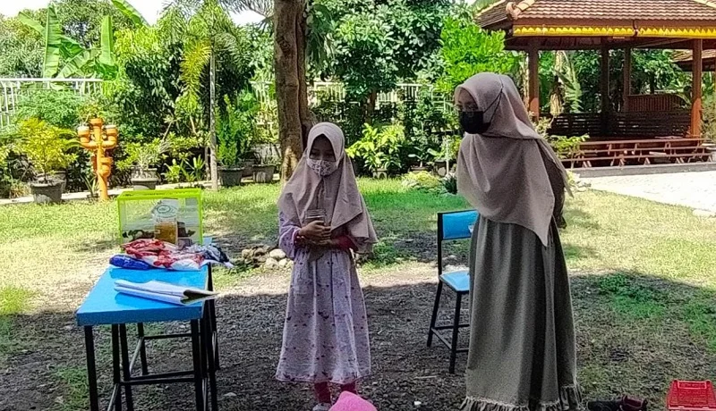 Belajar dari Alam ala SD Almadany