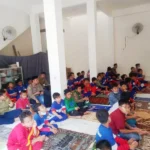 Siswa SD Almadany Berjalan Kaki demi Raih Pahala