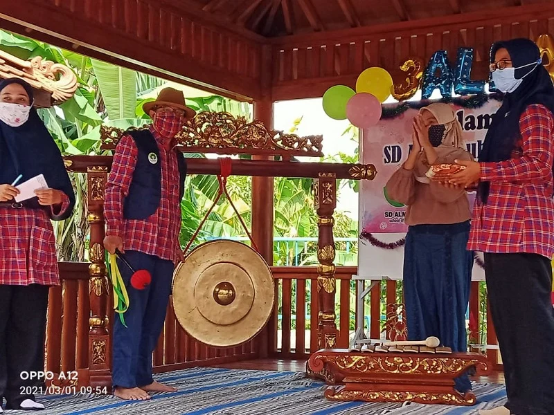 Rangkaian Milad Ke-3 SD Almadany Dimulai dengan Live Streaming