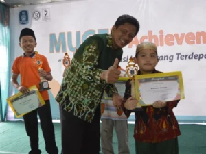 Di Sekolah Ini, Siswa yang Suka Bersyukur dan Berterima Kasih pun Diberi Penghargaan