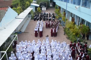 Milad Ke-17 SD Mudabo Ditandai Galang Dana Semeru dan Juara
