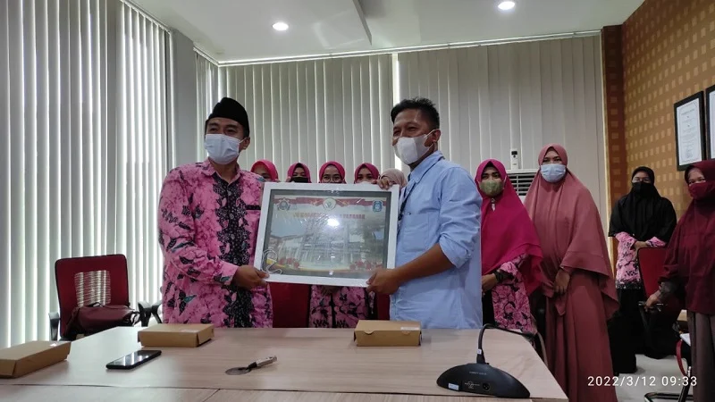 SD Muga Berkunjung ke SD Mugeb