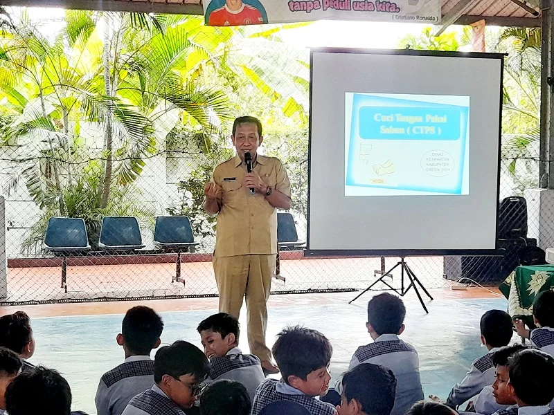 Dinas Kesehatan Gresik Sapa Siswa SD Mugeb, Ini yang Dibahas