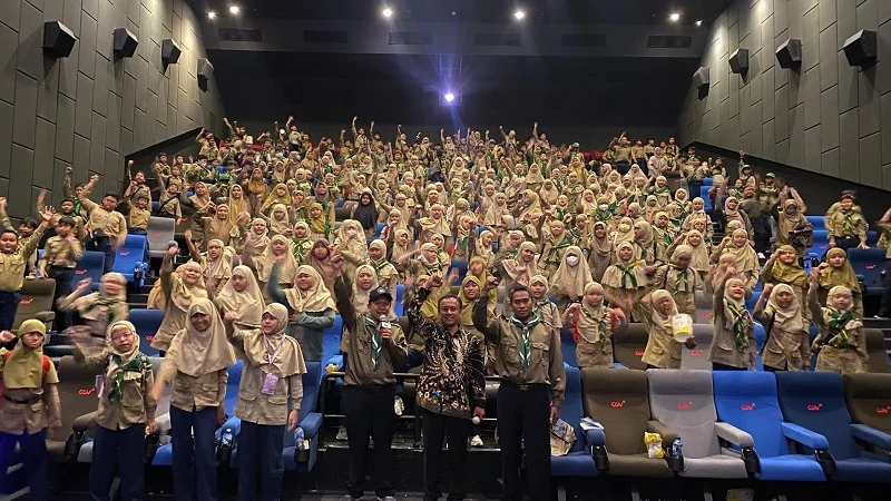 SD Mugeb Nobar Film 1 CM