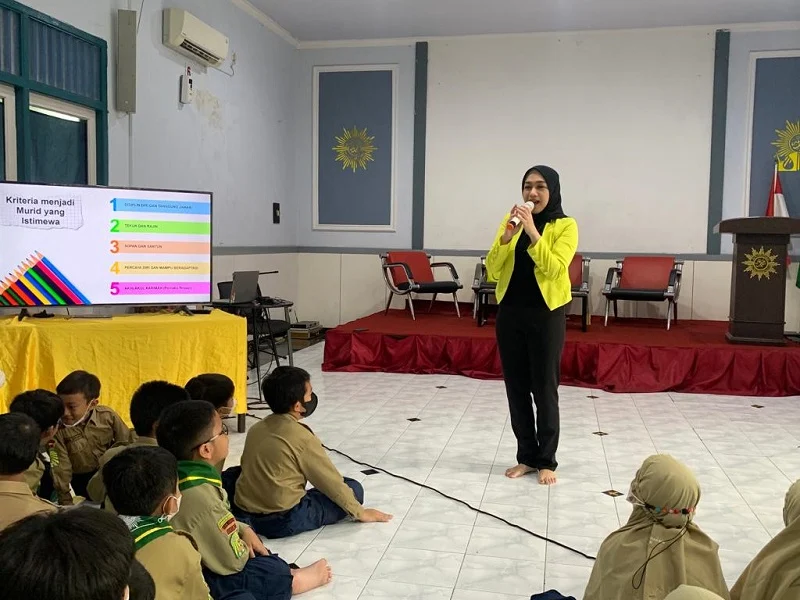 Tips Menjadi Siswa Istimewa di Orangtua Mengajar SD Mugeb