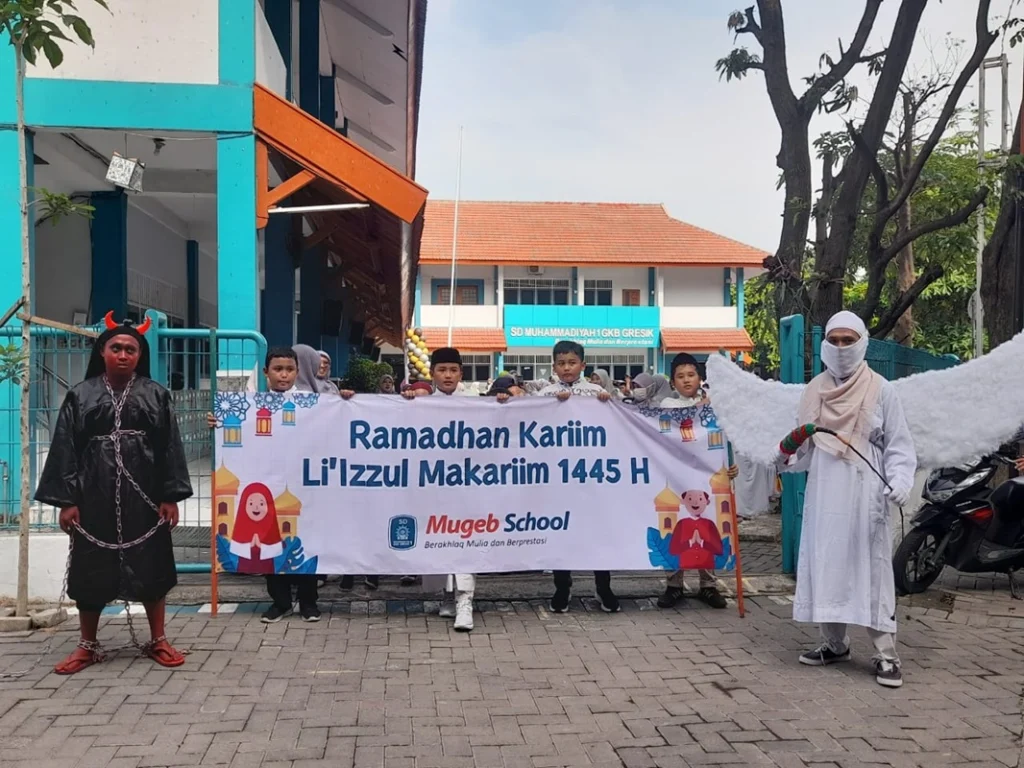 Angel and Devil Curi Perhatian di Tarhib Ramadhan SD Mugeb