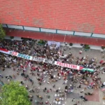 Dukung Palestina, SD Mugeb Bentangkan Banner Mop