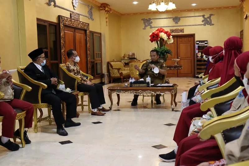 SD Mutu Jember Bertemu Bupati, Ini yang Dibahas