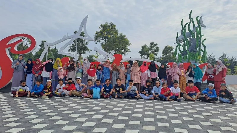 MBC SD Muhlas Murajaah dan Hafalan di Taman Suroboyo